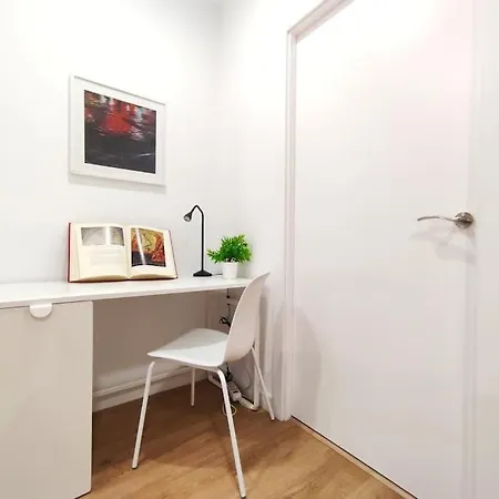 La Casa Del Artista A Seville